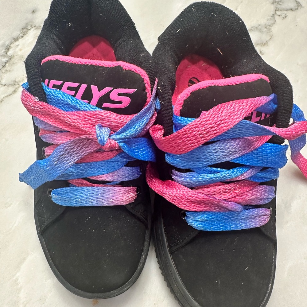 Heelys kids 13. Worn twice